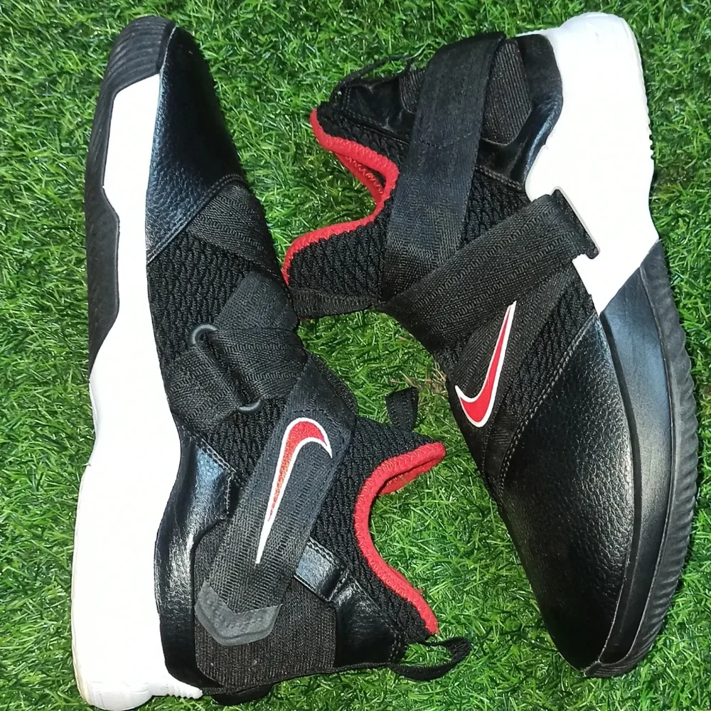 Nike LeBron soldier 12 Bred - Picture 3 of 8